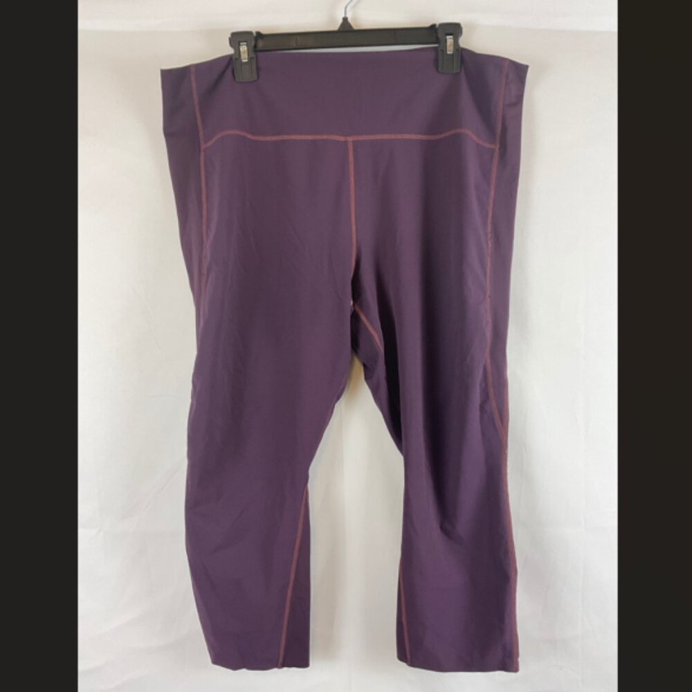 Athleta Ultimate Dobby Mesh Capri Leggings XL Dark Purple Zipper Pocket